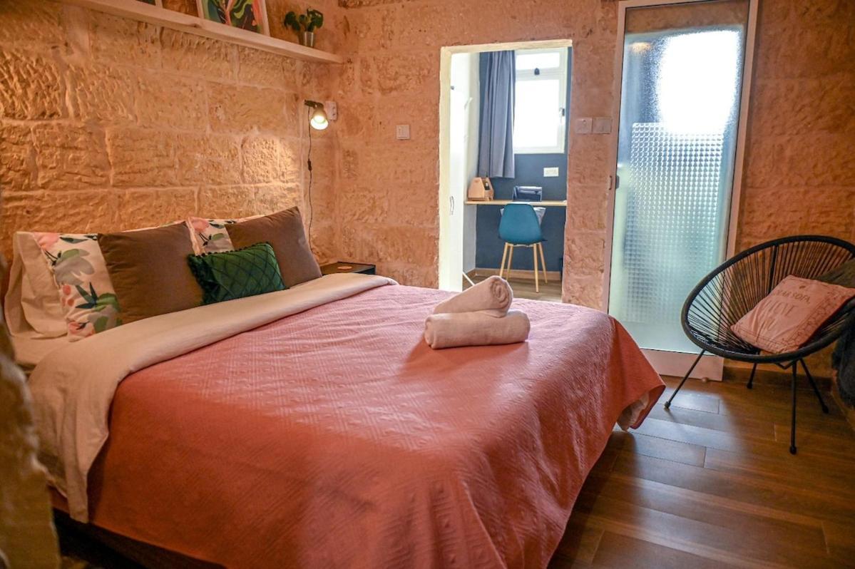 Ziffa Ta' Rih - A Cosy In With Wi-fi And Netflix Appartement