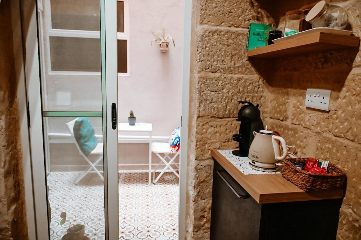 Ziffa Ta' Rih - A Cosy In With Wi-fi And Netflix * Senglea